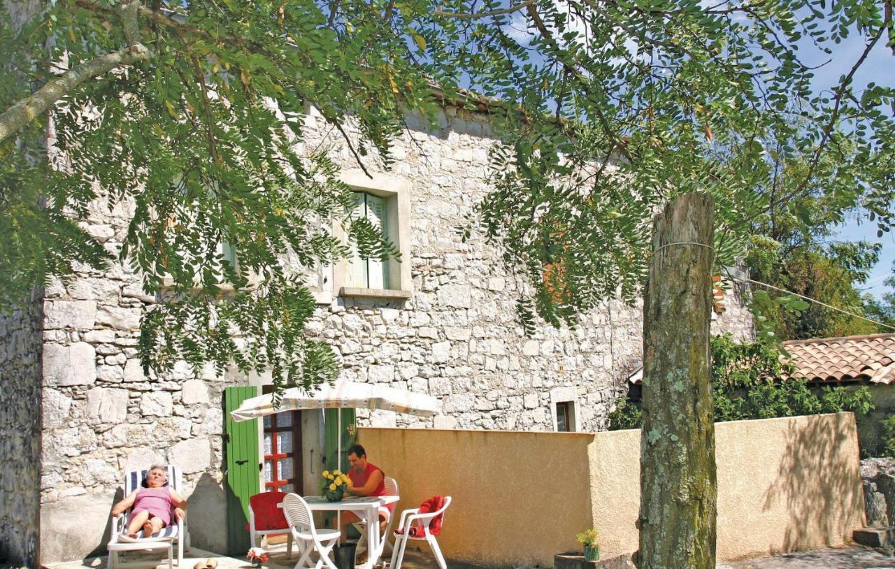 1 Bedroom Nice Apartment In La Beaume Labeaume Exterior foto